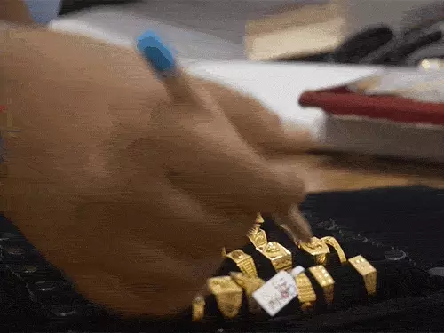 ચાંદી ₹1.79 લાખ કિલોએ ઓલટાઇમ હાઈ:આજે ₹2,400 મોંઘી થઈ; સોનું ₹733 વધીને ₹1.29 લાખ પ્રતિ 10 ગ્રામ થયું