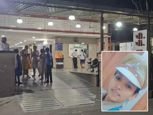 સુરતના મહિલા RFOના માથામાં ફસાયેલી ગોળી બહાર કઢાઈ:72 કલાકથી સ્થિતિ ક્રિટિકલ, ઘટનાનો સાક્ષી 4 વર્ષનો દીકરો હેબતાઈ ગયો; હત્યા-આત્મહત્યાના પ્રયાસને લઈ રહસ્ય