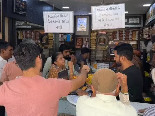 પાટણના દેવડાની ડિમાન્ડ હાઇ, વેપારીઓએ ઓર્ડર લેવાનું બંધ કર્યું