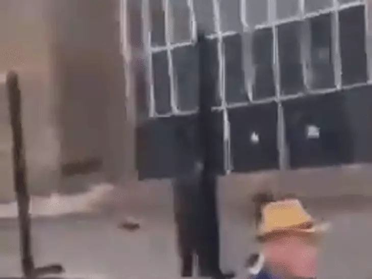 બ્રિટનમાં યહૂદી પ્રાર્થના સ્થળની બહાર આતંકી હુમલો, પોલીસ એન્કાઉન્ટરમાં 2નાં મોત, 3 ઘાયલ