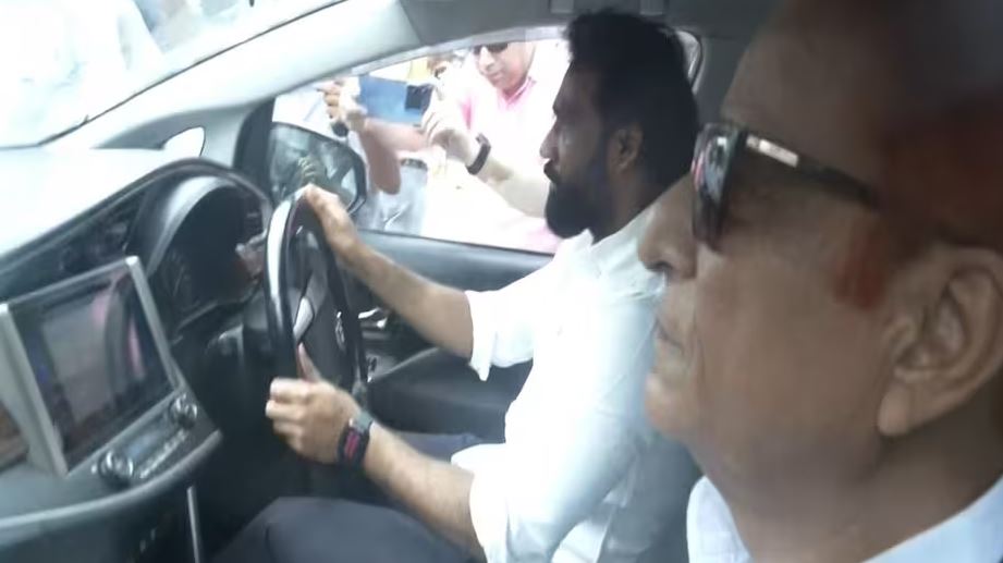 23 મહિના બાદ આઝમ ખાન સીતાપુર જેલ મુક્ત..બંને પુત્રો લેવા પહોંચ્યા, સમર્થકોની ભીડ