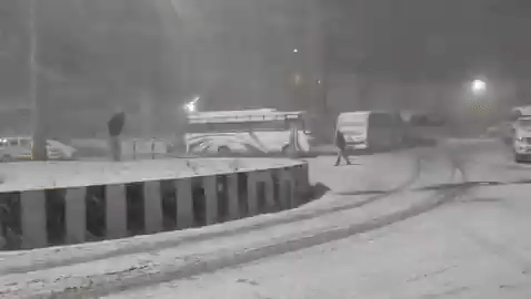 જમ્મુ-કાશ્મીરથી હિમાચલ સુધી આંધી તોફાન સાથે હિમવર્ષા, ફ્લાઈટોને અસર, મુસાફરો અટવાયા