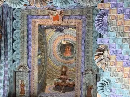 1.31 કરોડ રૂપિયાની નોટોથી સજાવાયું ઉજ્જૈનનું શિવ મંદિર:ભગવાનનો મુગટ ને માળા પણ નોટોની બનેલી; 2021માં 7 લાખ ને 2024માં 51 લાખનો શણગાર થયો હતો