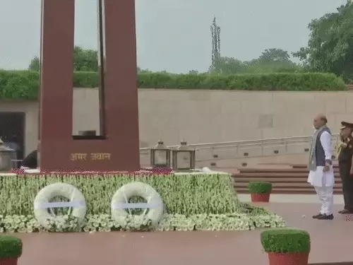 કારગિલ વિજય દિવસ:PMએ લખ્યું- વીર જવાનોના સાહસને સલામ