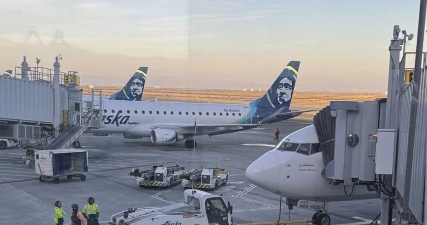 અલાસ્કા એરલાઇન્સમાં મોટી ટેક્નિકલ ખામી, જમીન પર તમામ વિમાન