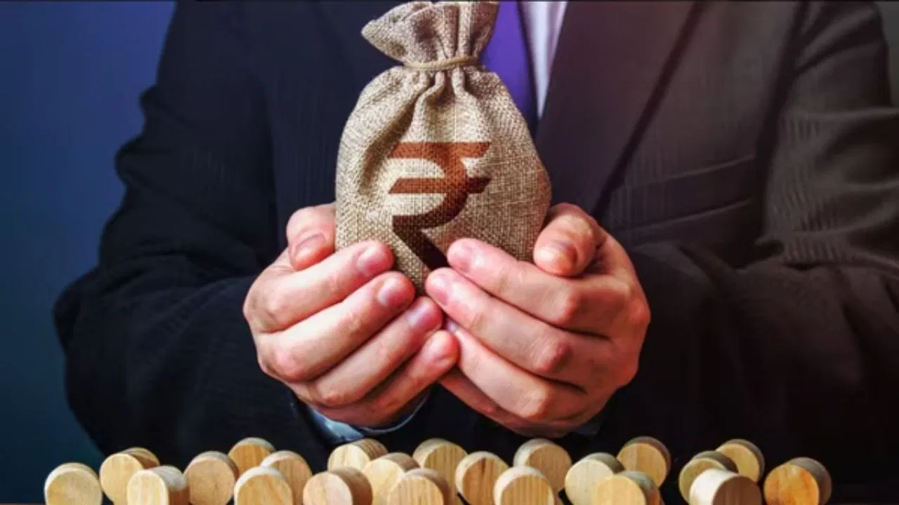 8th Pay Commission: સરકારી કર્મચારીની બલ્લે-બલ્લે, આજથી 8મું પગાર પંચ લાગુ, લાખો કર્મચારીઓને થશે ફાયદો