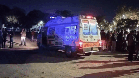 અમદાવાદમાં ખૂની ખેલ ખેલાયો, કાંકરિયા ફૂટબોલ ગ્રાઉન્ડ નજીક લાકડી-છરાના ઘા ઝીંકી યુવાનની હત્યા