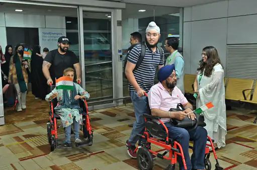 દૂતાવાસે ઈરાનથી ભારતીયોને બહાર લાવવાનું બંધ કર્યુ, યુદ્ધવિરામ બાદ નિર્ણય