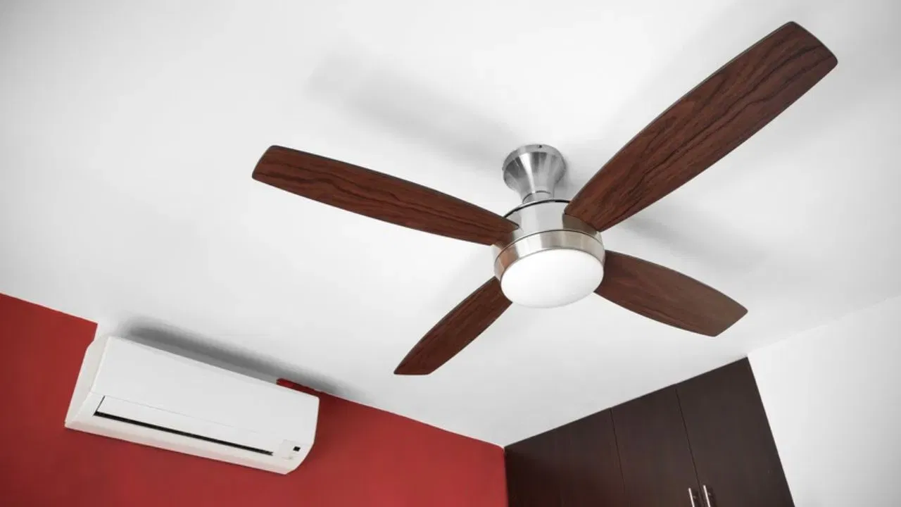 AC Bill Saving Tips : ACનું સ્વિંગ મોડ બચાવે છે વીજળીનું બિલ? જાણો આ મોડ ક્યારે ચલાવવું અને ક્યારે નહીં