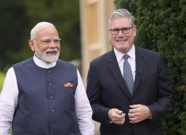 બ્રિટિશ PM સ્ટારમર આજે મળશે મોદીને: મુંબઈમાં ફિનટેક કાર્યક્રમમાં પણ આપશે હાજરી 