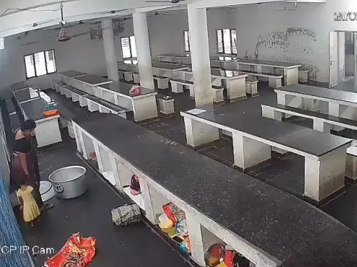 આંધ્રપ્રદેશની હૃદયદ્રાવક ઘટના, ગરમ દૂધના તપેલામાં 17 મહિનાની બાળકી પડી,સારવાર દરમિયાન મોત