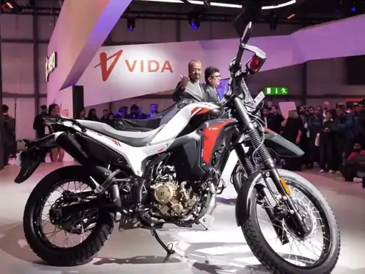 હીરો મોટો કોર્પે એક્સપલ્સ 210 ડકાર એડિશન લોન્ચ કરી:હાર્ડવેર અપગ્રેડ સાથેની મોટરસાયકલ રોયલ એન્ફિલ્ડ હિમાલયનને આપશે ટક્કર