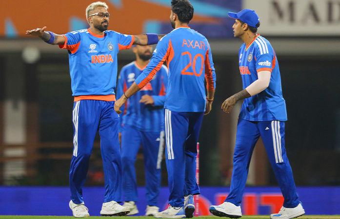 ટીમ ઈન્ડિયા સેમિ ફાઈનલમાં પહોંચે તો કોની સામે થશે ટક્કર, જાણો સંપૂર્ણ સમીકર