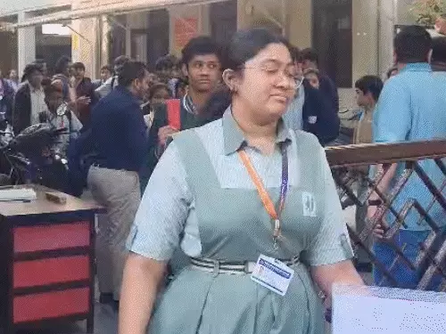 'અમને તો સ્કૂલે જતા પણ બીક લાગે છે':બોમ્બથી ઉડાવવાની ધમકી મળતા જ સ્કૂલમાં શું થાય છે? સાઇકોલોજિસ્ટે આ ગંભીર ચેતવણી આપી