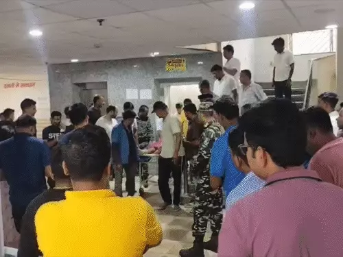 ઝારખંડમાં નક્સલીઓ સાથેની અથડામણમાં 2 પોલીસ જવાન શહીદ:એક જવાનની હાલત ગંભીર