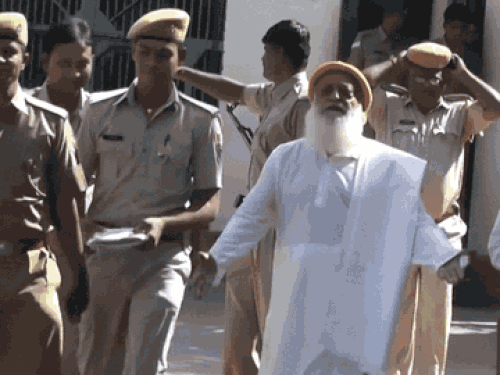 આસારામને મેડિકલ ચેકઅપ માટે અમદાવાદ સિવિલ લવાયા:OPDમાં મેડિકલ એક્ઝિમિનેશન શરૂ