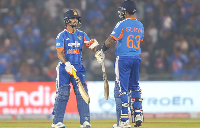 6 રનમાં 2 વિકેટ, છતાં 209 રન ચેઝ, ન્યૂઝીલેન્ડ સામે ટીમ ઈન્ડિયાએ રેકોર્ડની વણઝાર સર્જી