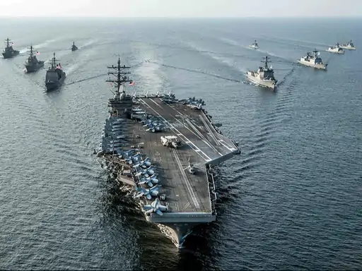 અમેરિકાએ અરબી સમુદ્રમાં ઈરાની ડ્રોન તોડી પાડ્યું:અમેરિકી યુદ્ધ જહાજ પાસે પહોંચ્યું હતું; ઈરાન 1000 ડ્રોન તૈયાર કરવાનો દાવો કરી ચૂક્યું છે