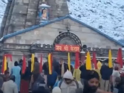 કેદારનાથમાં રેકોર્ડ 16.56 લાખ શ્રદ્ધાળુઓ પહોંચ્યા:કપાટ બંધ થવામાં 14 દિવસ બાકી